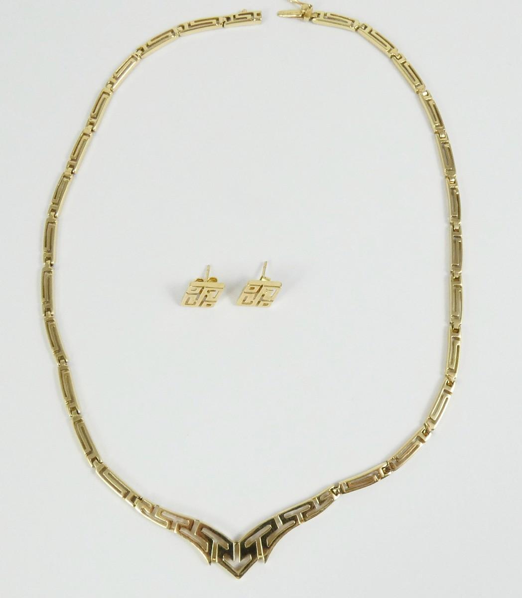 GOLD NECKLACE & EARRINGS