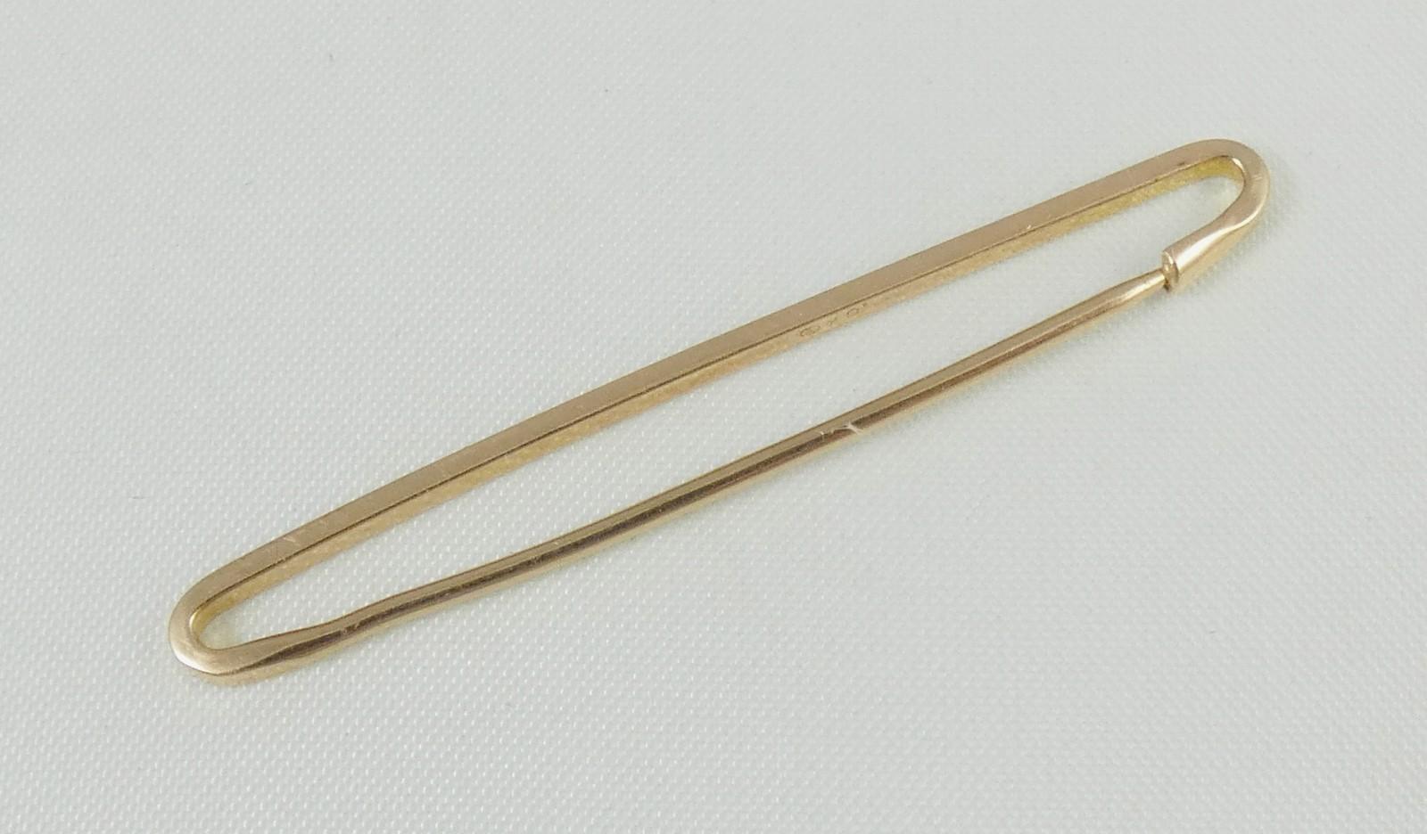 GOLD SAFETY PIN