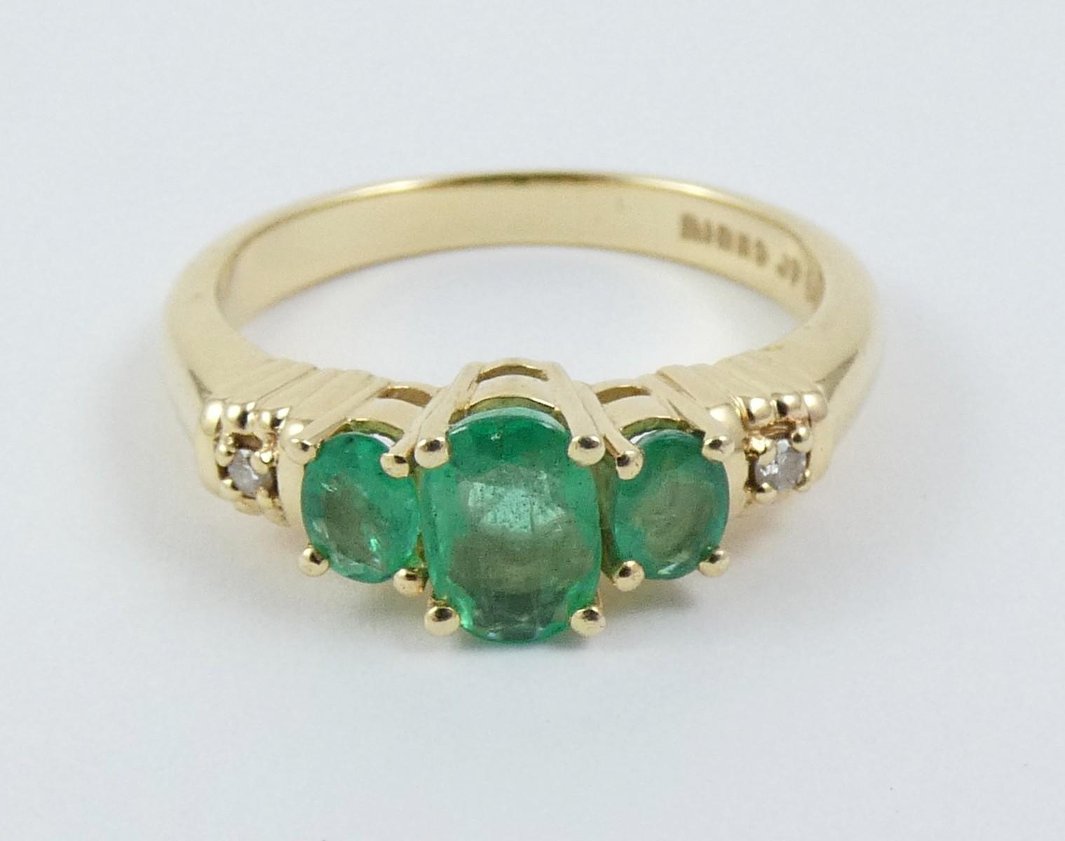 BIRKS EMERALD RING | ESTATE JEWELLERY SESSION I | Online Auction ...