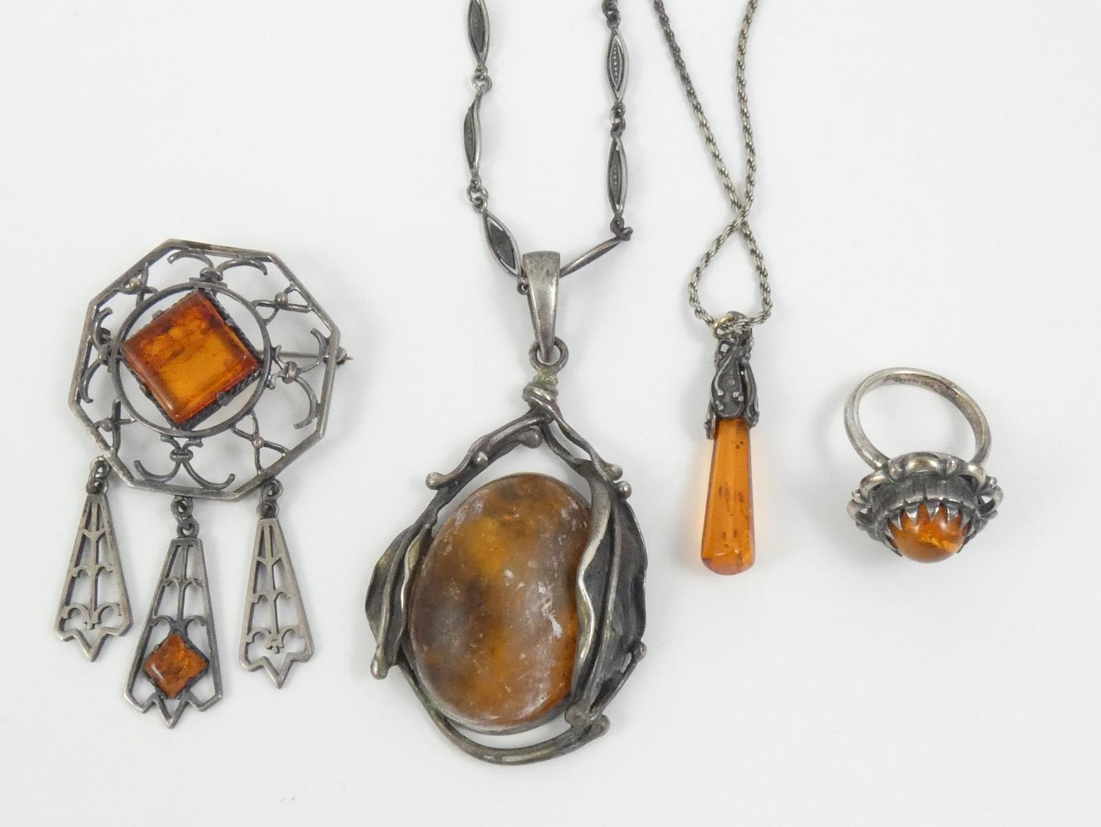STERLING SILVER AMBER JEWELLERY