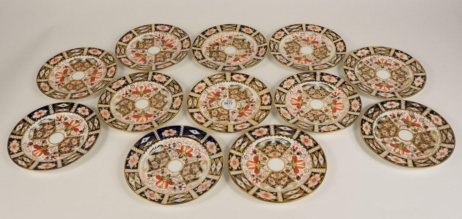 SET 12 DERBY PLATES FINE PORCELAIN FEATURING ROYAL CROWN DERBY set-12-derby-plates-fine-porcelain-featuring-royal-crown-derby