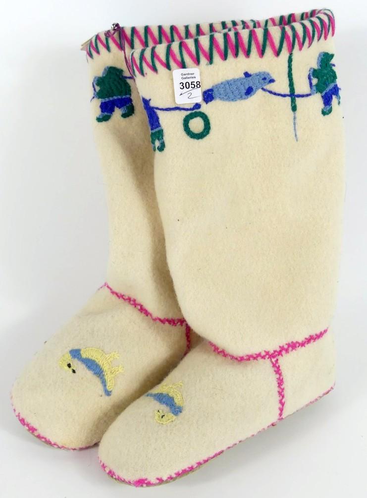 INUIT EMBROIDERED WOOL MUKLUKS