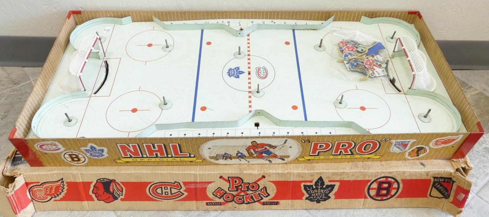 VINTAGE CANADIAN TABLE-TOP HOCKEY GAME COLLECTOR AUCTION Online Auction Gardner Galleries