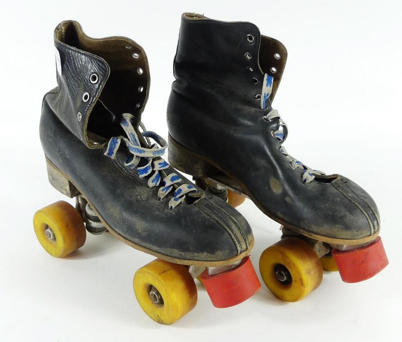 PAIR ROLLER SKATES | COLLECTOR AUCTION | Online Auction | Gardner Galleries