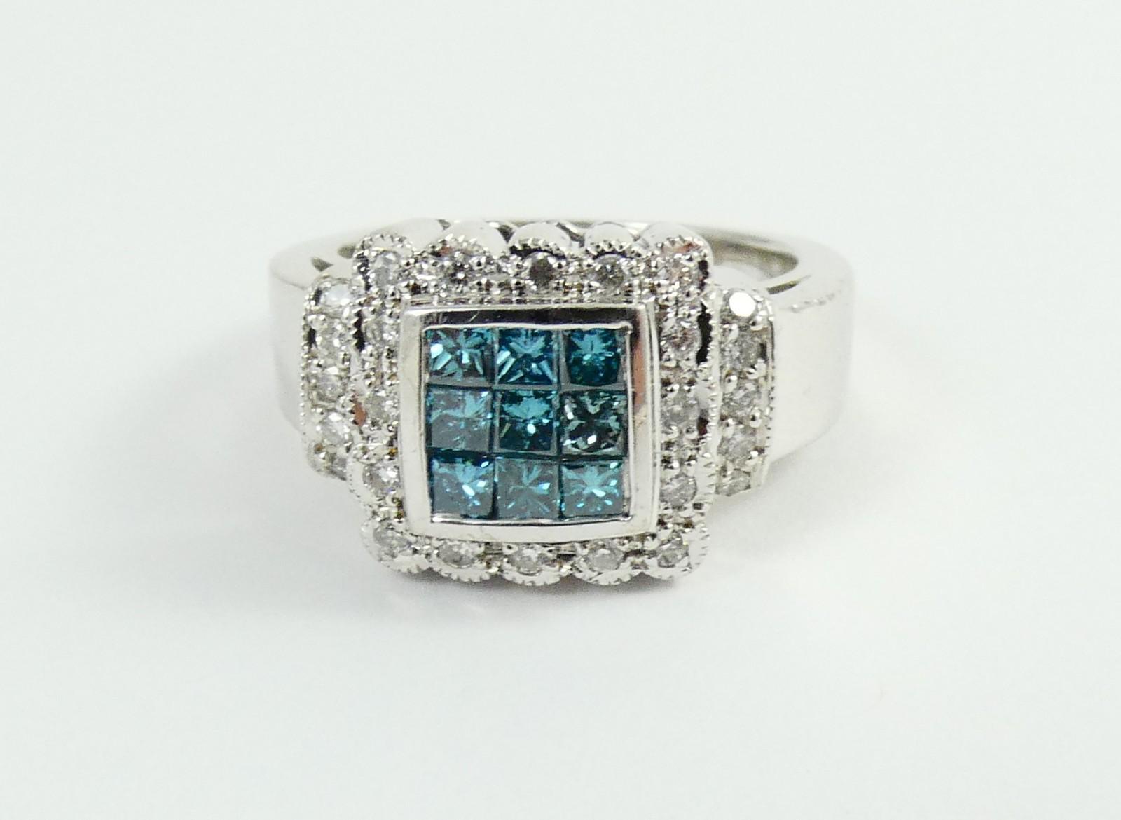 BLUE & WHITE DIAMOND RING