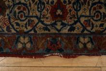 ANTIQUE PERSIAN RUG