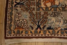 QUM HUNTING RUG