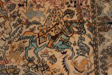 QUM HUNTING RUG