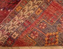 ANTIQUE PERSIAN RUG