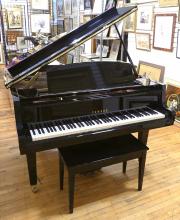 YAMAHA BABY GRAND PIANO