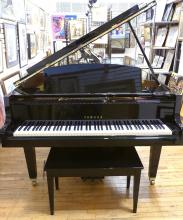YAMAHA BABY GRAND PIANO