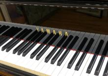 YAMAHA BABY GRAND PIANO
