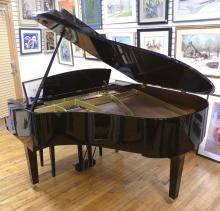 YAMAHA BABY GRAND PIANO