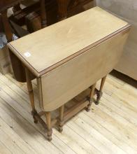 DIMINUTIVE GATE-LEG TABLE