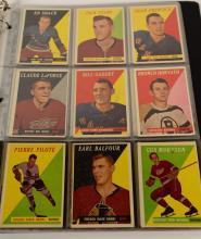 BINDER OF 1958-59 TOPPS HOCKEY CARDS