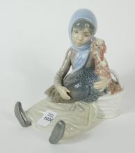 LLADRO "GIRL WITH TURKEY"