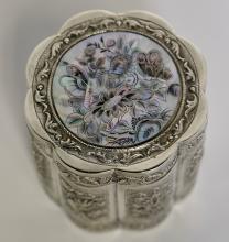 CHINESE TEA BOX