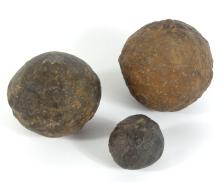 THREE MOQUI BALLS