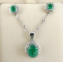EMERALD & DIAMOND SUITE