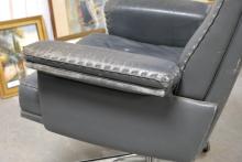 LEATHER DESK CHAIR