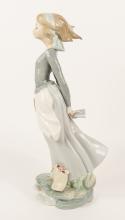 LARGE LLADRO FIGURINE