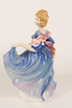 ROYAL DOULTON "ELIZABETH"