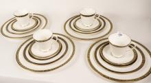 ROYAL WORCESTER "MOUNTBATTEN" DINNERWARE