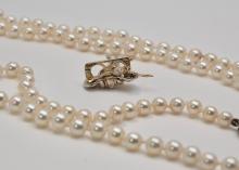 FINE PEARL NECKLACE