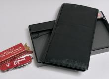 WALLET AND KNIFE