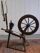 ANTIQUE SPINNING WHEEL