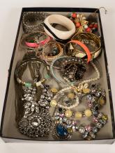 VINTAGE FASHION JEWELLERY