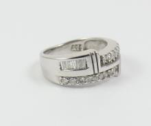 CONTEMPORARY DIAMOND RING