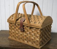 PICNIC BASKET