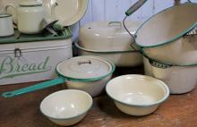 VINTAGE ENAMELWARE