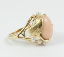 VINTAGE CORAL RING