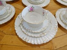 ROYAL CROWN DERBY "ASHBY" DINNERWARE