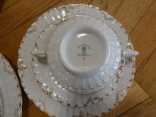 ROYAL CROWN DERBY "ASHBY" DINNERWARE