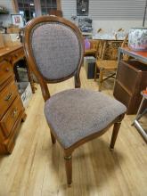 PAIR OF ACCENT CHAIRS