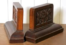 PAIR OF BOOKENDS