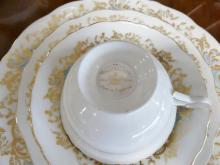 ROYAL CAULDON "GAINSBOROUGH" DINNERWARE