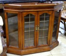 CONSOLE DISPLAY CABINET