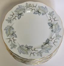 ROYAL ALBERT PLATES