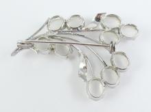 LADIES' VINTAGE "SPRAY" BROOCH