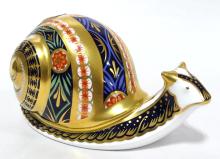 ROYAL CROWN DERBY "GARDEN SNAIL" PAPERWEIGHT