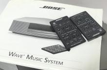 BOSE WAVE MUSIC SYSTEM AND CHANGER