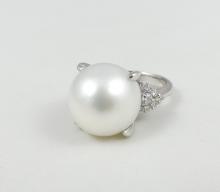 IMPRESSIVE PEARL RING