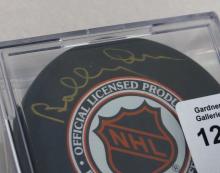 AUTOGRAPHED BOBBY ORR PUCK