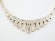 HANDCRAFTED NECKLACE