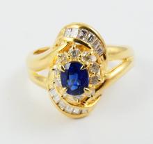 SAPPHIRE & DIAMOND RING