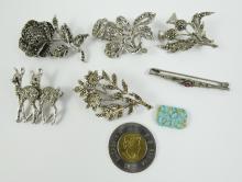14 VINTAGE PINS & BROOCHES